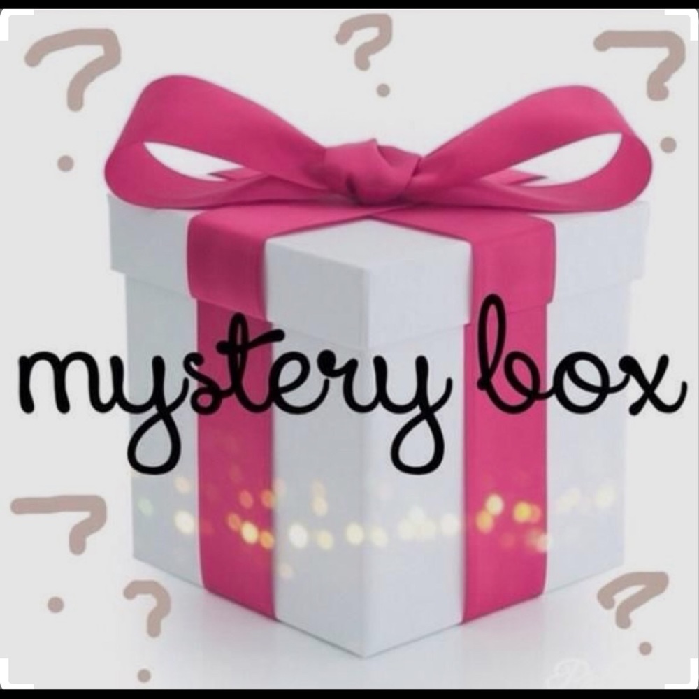 NWT Boutique Box